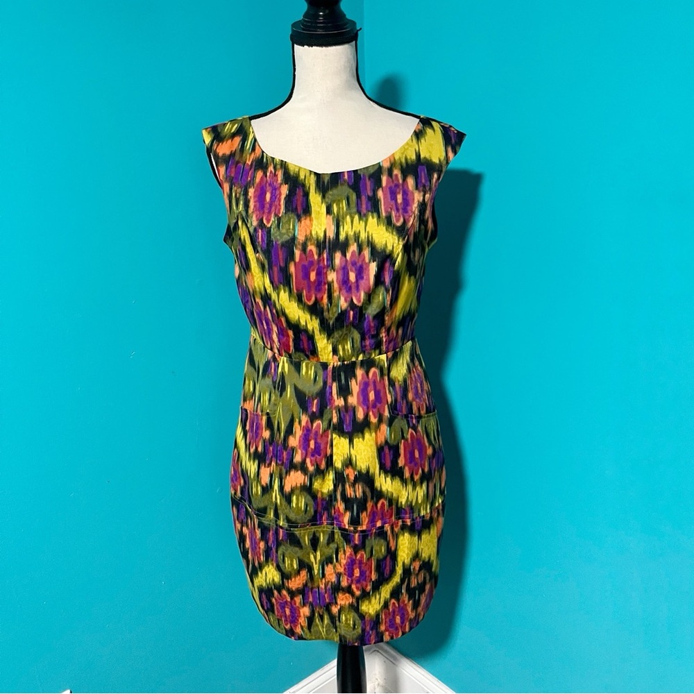 Jessica Simpson 8 Colorful Round Neck Knee Length Dress